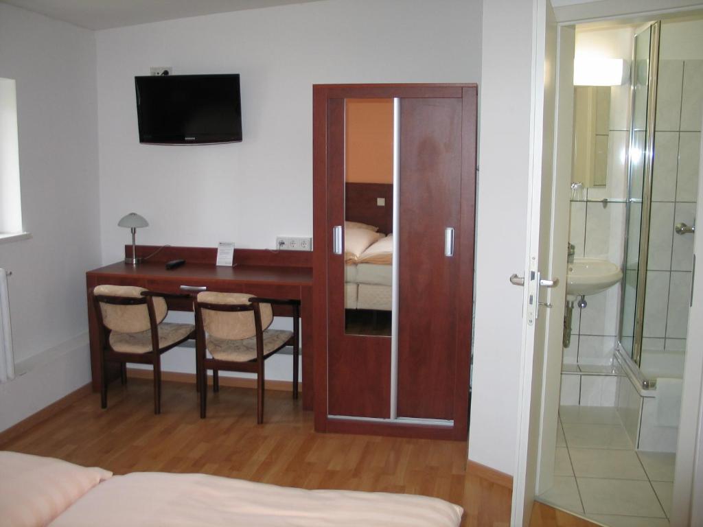 Hotel Restaurant Zur Post Wuppertal Bilik gambar