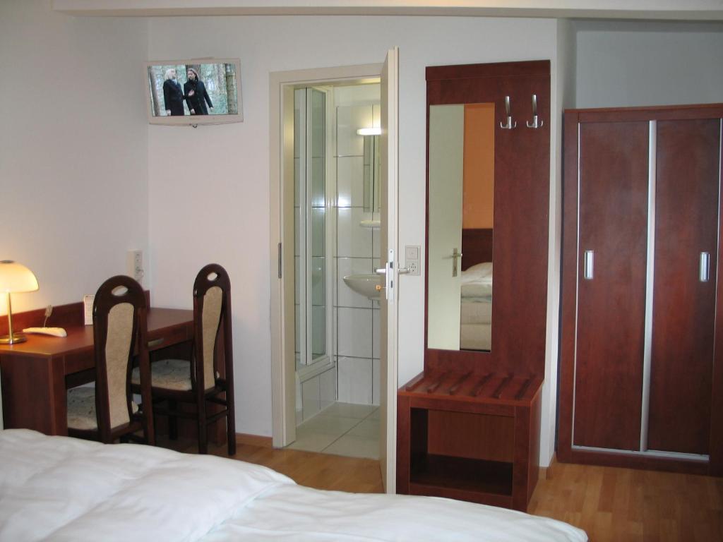 Hotel Restaurant Zur Post Wuppertal Bilik gambar