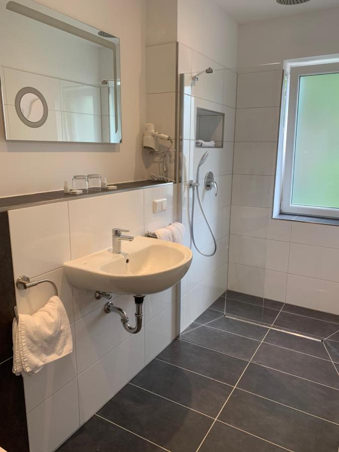 Hotel Restaurant Zur Post Wuppertal Luaran gambar