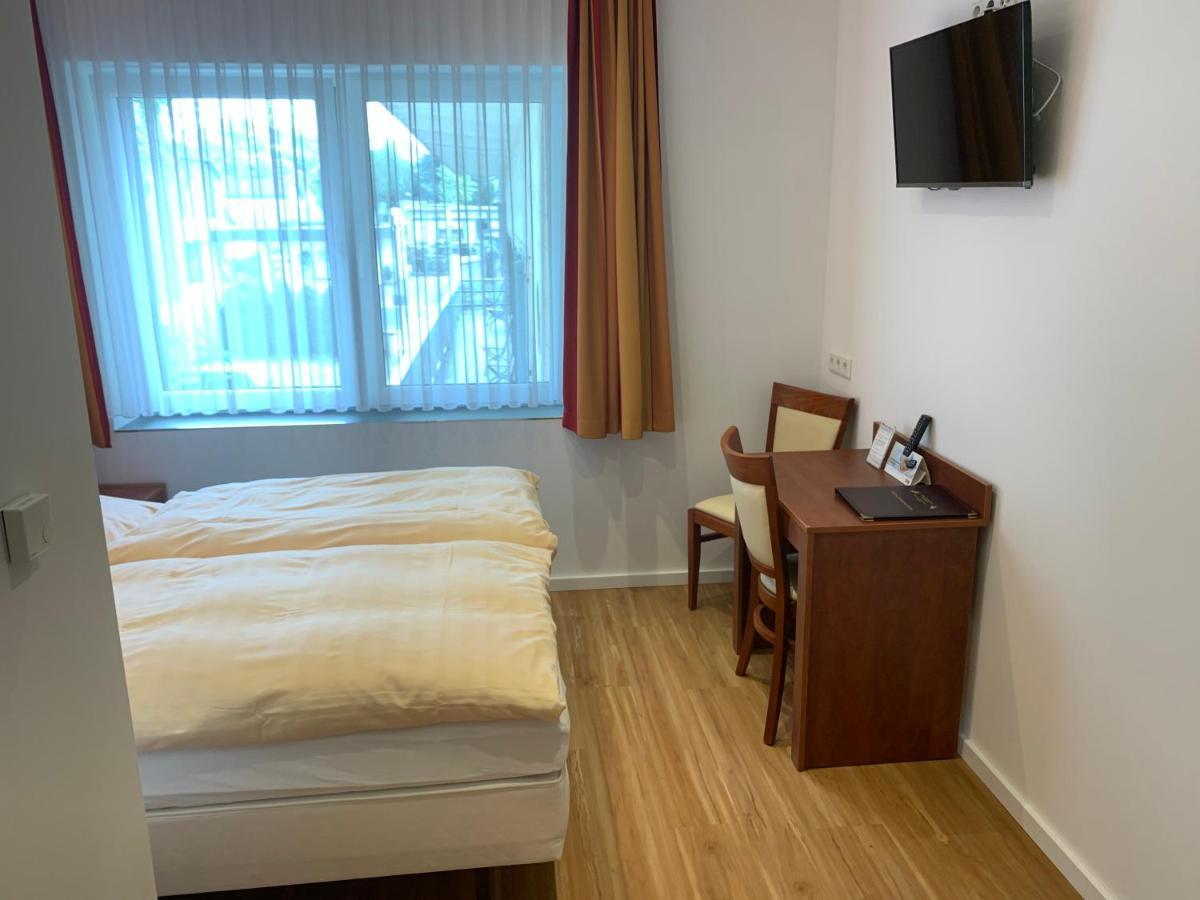 Hotel Restaurant Zur Post Wuppertal Luaran gambar