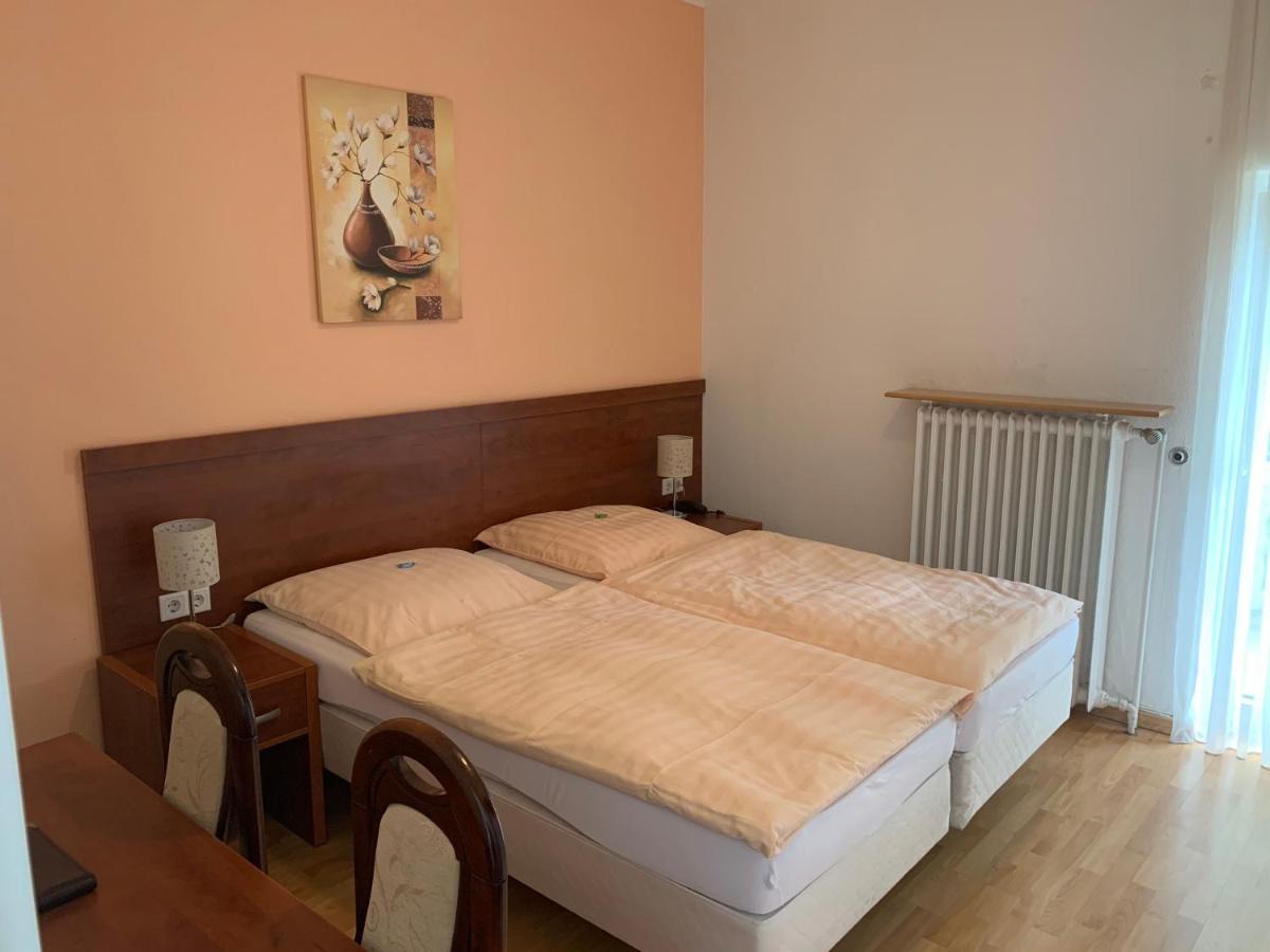 Hotel Restaurant Zur Post Wuppertal Luaran gambar